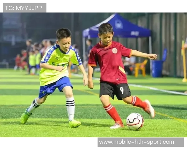 清城足球崛起之路探索青少年培养与地方文化融合的新模式 清城足球崛起之路探索青少年培养与地方文化融合的新模式