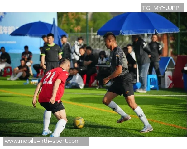 足球比时的魅力与挑战如何影响现代体育文化的演变与发展 足球比时的魅力与挑战如何影响现代体育文化的演变与发展